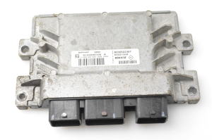 Calculateur moteur - 8200522357