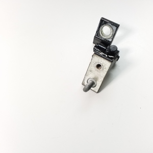 Rear side door upper hinge - 8V0833404A