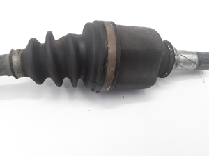 RENAULT Latitude (2010–2017) Front drive shaft and its parts 8200908712 - 3