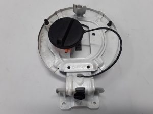  Fuel filler cap 