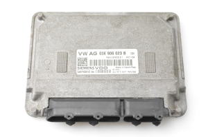 Motorsteuergerät - 03E906023B