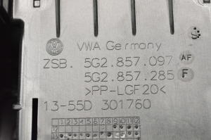 Volkswagen Golf VII (2012–2026) Glove box 5G2857097 - 2
