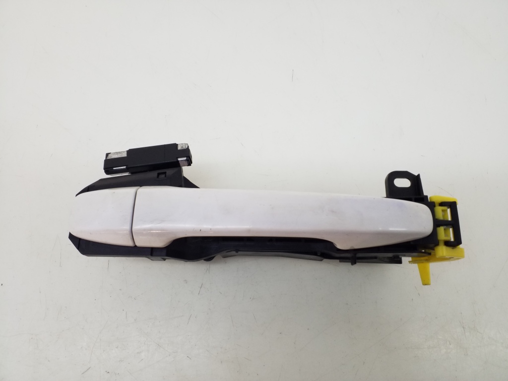 TOYOTA Avensis T27 Right Side Sliding Door Exterior Handle 20975110