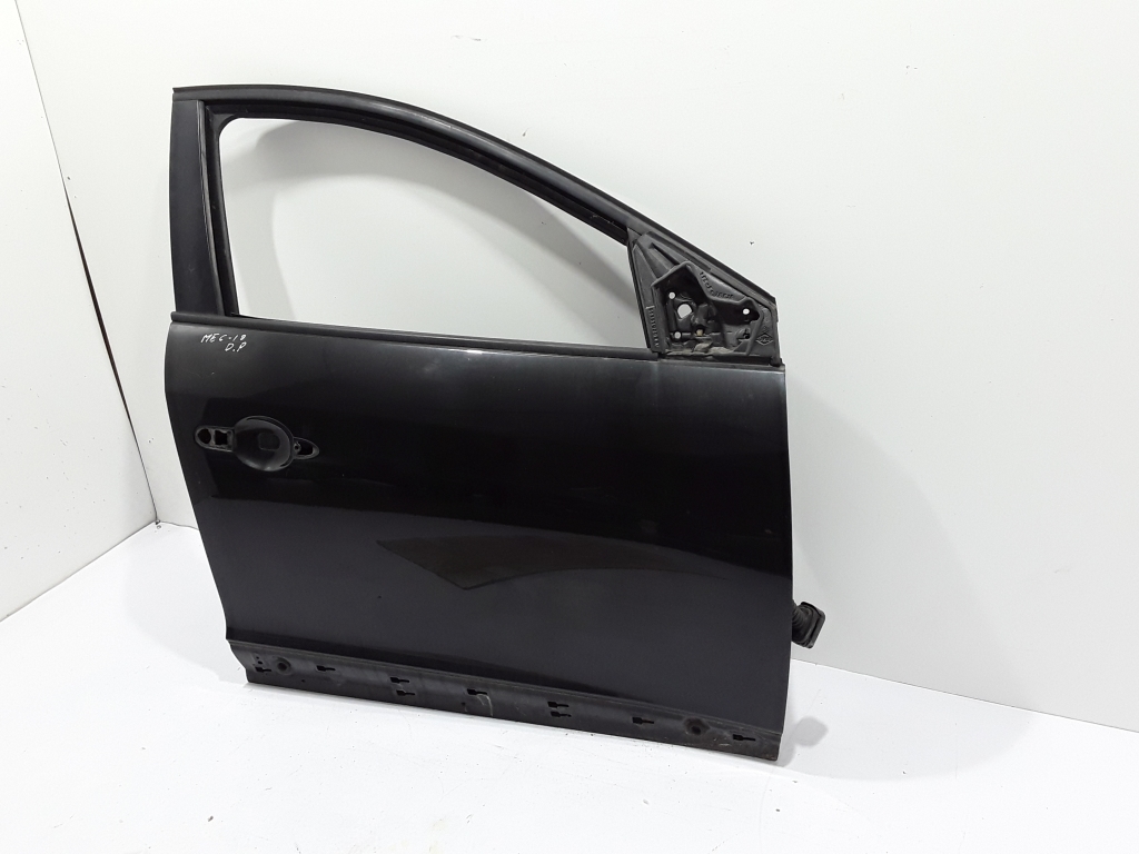 Used RENAULT Megane Front door 801009742R