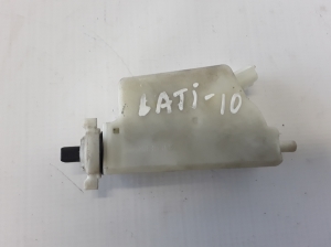 RENAULT Latitude (2010–2017) Kütuseluugi avamise lüliti 788266677R - 4