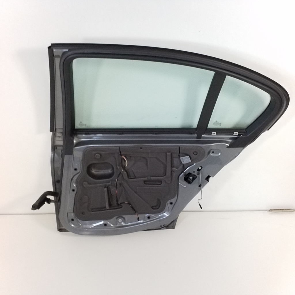 BMW 3 Series E90/E91/E92/E93 (2004-2013) Right Side Sliding Door 7203648 21474171