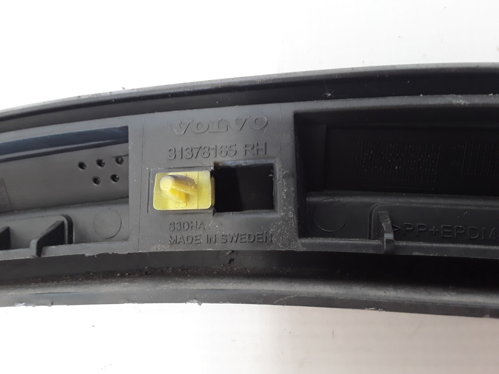 VOLVO XC90 2 generation (2014-2024) Rear Right Fender Molding 31378165 22372409