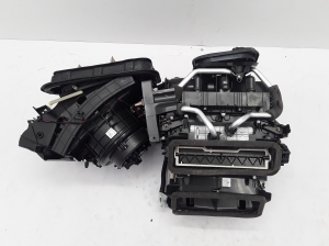 VOLVO XC90 (2015–2024) Heater and its parts 31407769 - 3