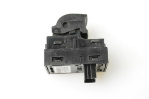BMW 1 SERIES F20 (2010–2026) Tagumise külgukse aknalüliti 9208107 - 3
