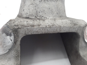 VOLVO XC90 (2015–2024) Rear shock absorber mount 31476555 - 2