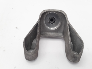 VOLVO XC90 (2015–2024) Rear shock absorber mount 31476555 - 3