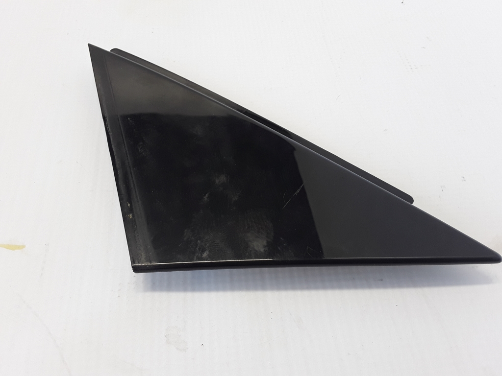 Used VOLVO XC90 Trim to the mirror triangle 31349814