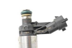  Fuel injector 