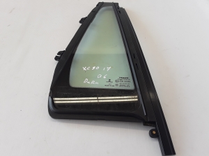Rear door quarter glass - 31651878