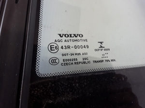 VOLVO XC90 (2015–2024) Aizmugurējo sānu durvju trīsstūrveida stikls 31651873 - 3