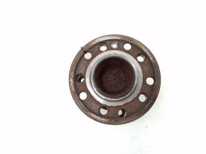 Mercedes Benz C-Class 205 (2014–2021) Esirummu laager A2053340400 - 2