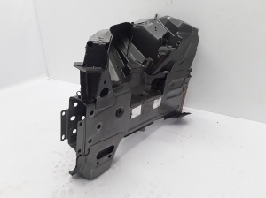 VOLVO XC90 (2015–2024) Front outrigger 31672514 - 2
