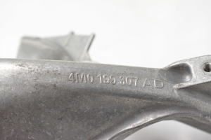 AUDI A4 B9 (2015–2026) Support de fixation moteur 4M0199307 - 2