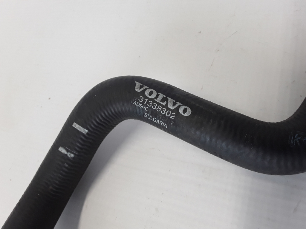 VOLVO S90 2 generation (2016-2023) Tuyau de refroidissement de la boîte de vitesses 31338302 22372238