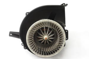 Salona sildītāja motors - 6q2819015j
