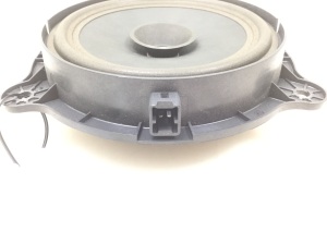  Rear side door speaker 