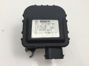 Stellmotor Heizungsklappe - 4B2820511A