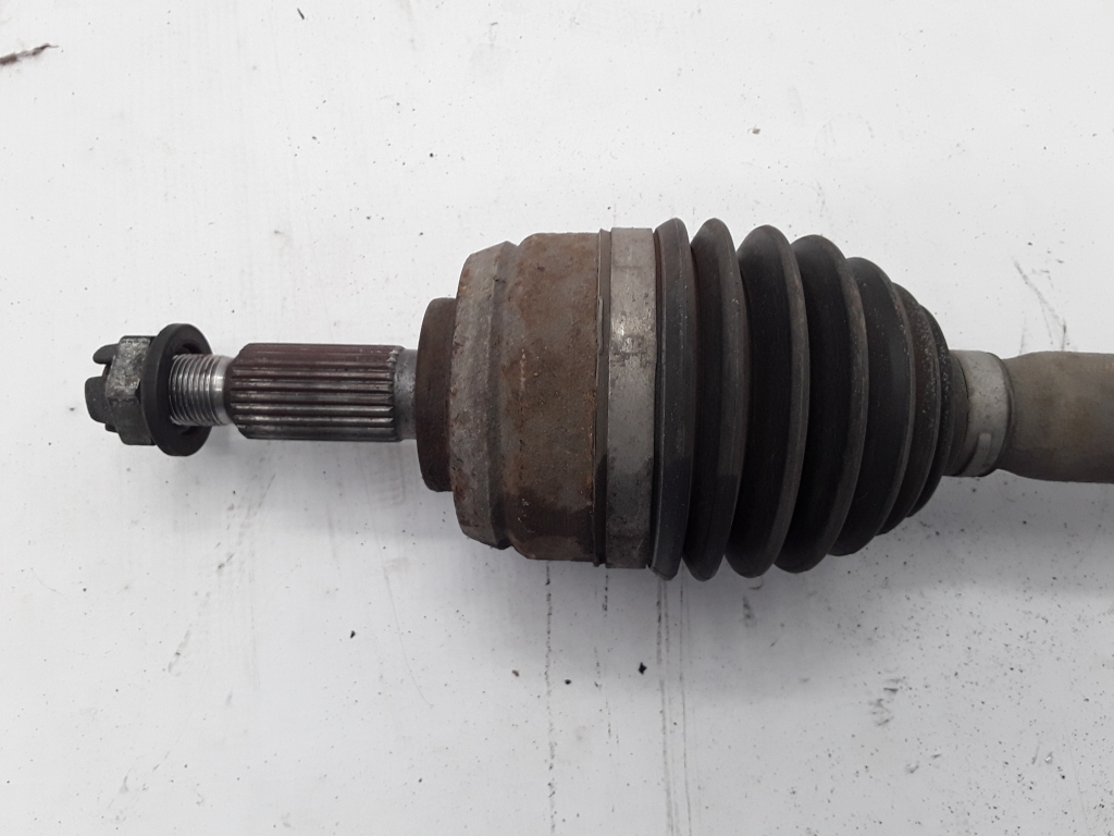 RENAULT Megane 3 generation (2008-2020) Front Right Driveshaft 391009864R 22373786