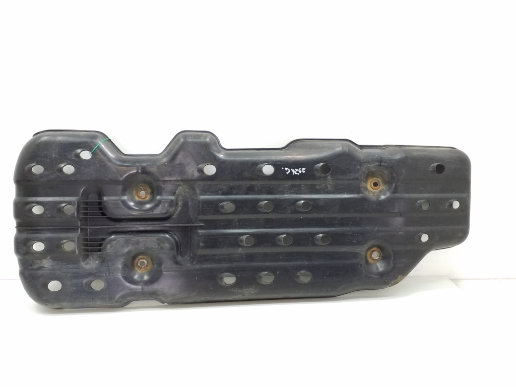 Used TOYOTA Hilux Fuel tank protection 776410K090