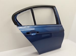  Rear side doors 