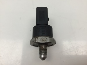 Kraftstoffhochdrucksensor - 06D906051A