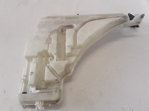 BMW 3 SERIES F30 (2011–2018) Esiklaasi pesuvedeliku paak 7241671 - 3
