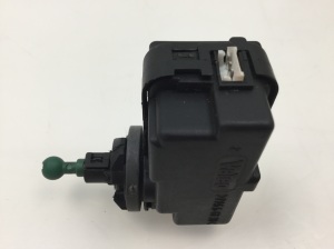 Volkswagen Golf IV (1997–2003) Scheinwerfer Stellmotor 1J0941295F - 2