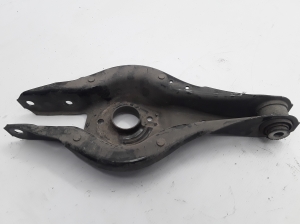 BMW 3 SERIES F30 (2011–2018) Tagumine õõtshoob 33326867540 - 2