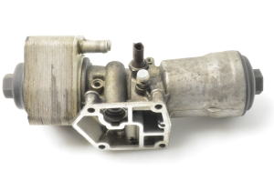 Volkswagen Passat B6 (2005–2010) Eļļas filtra korpuss 045115389 - 2