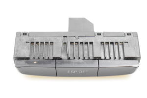 AUDI A4 B8 (2007–2016) ESP switch 8K0959673 - 4