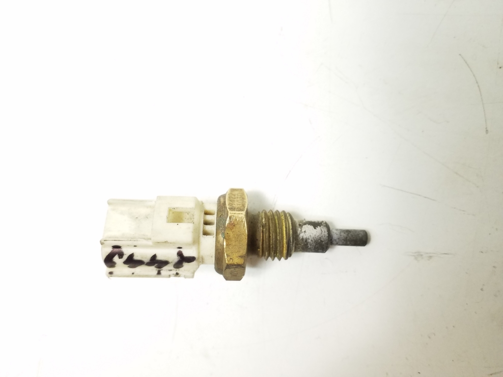 TOYOTA Prius W30/35 (2009–2015) Coolant temperature sensor 8942233030 TOYOTA Prius W30/35 (2009–2015) Coolant temperature sensor 8942233030