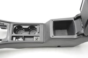 Volkswagen Golf VII (2012–2026) Center console - 4