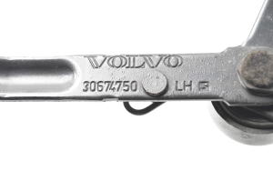 VOLVO XC90 (2002–2014) Tagaluugi muu osa 30674750 - 2