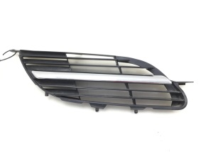 Front grille - 62322BU000