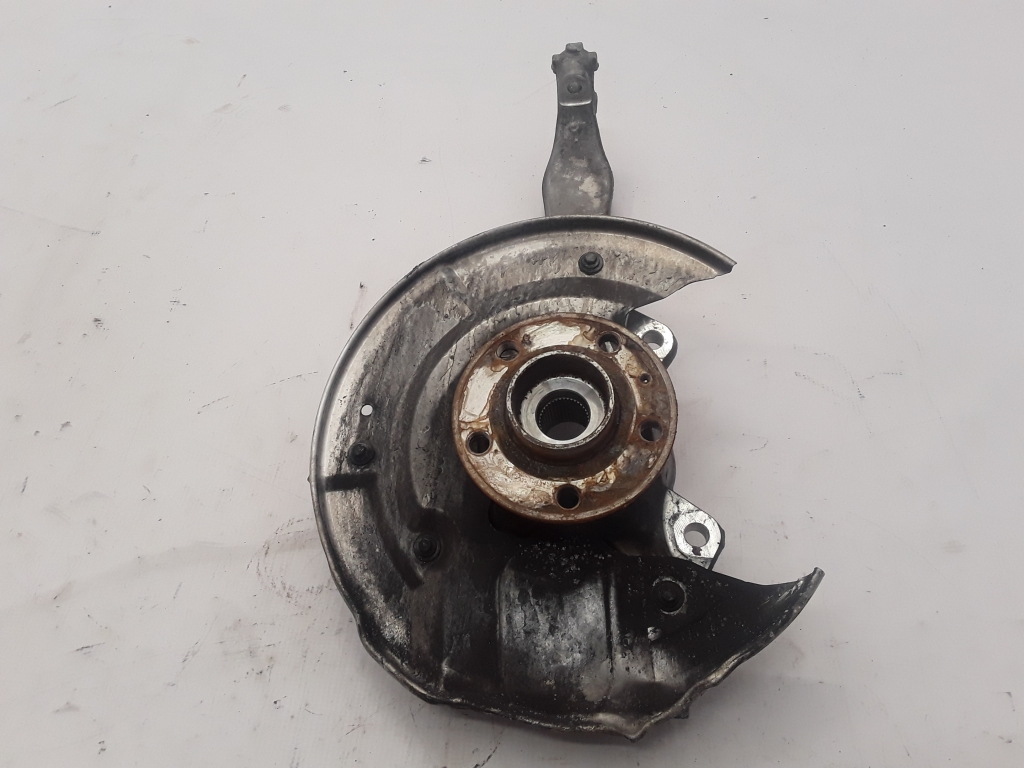 Used VOLVO S90 Hub front 31682226