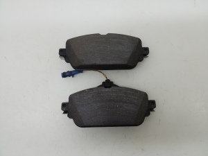 Mercedes Benz C-Class 205 (2014–2021) Piduriklotsid ees A2054212510 - 2