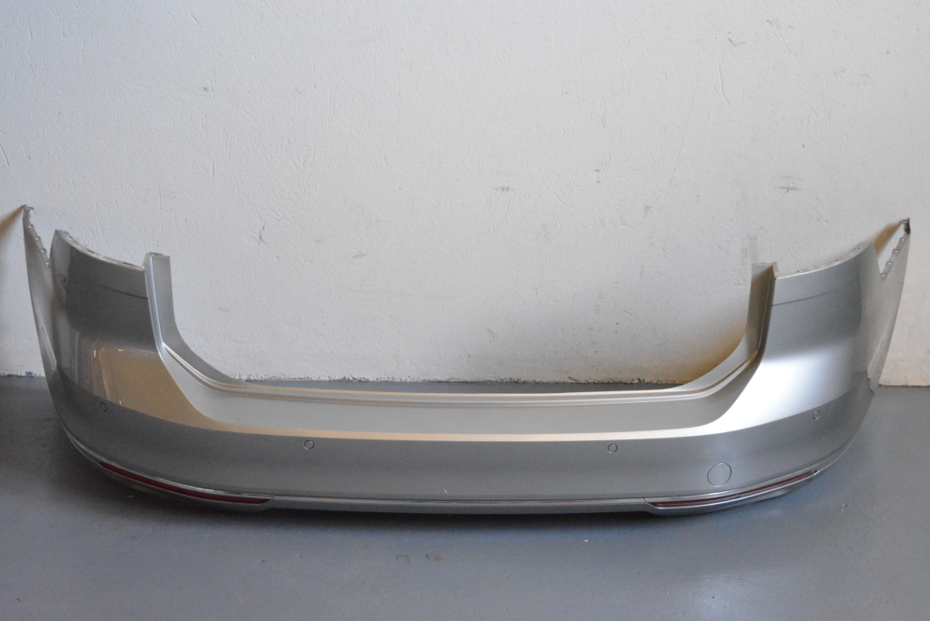 Used Volkswagen Passat Rear bumper 3C5807521F