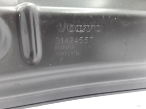 VOLVO XC60 (2017–2026) Kapott 31424557 - 3
