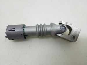 Mercedes Benz C-Class 205 (2014–2021) Roolivõlli rist A2054620378 - 2