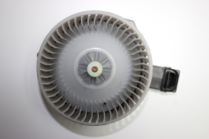 Moteur de ventilateur d’habitacle - AV5990