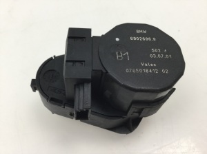 BMW X5 E53 (1999–2006) Stellmotor Heizungsklappe 69026969 - 2