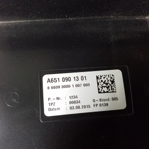Infiniti Q70 (2013–2018) Luftfiltergehäuse A6510901301 - 2