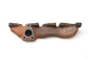  Exhaust manifold 