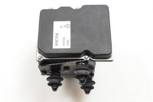 AUDI A4 B8 (2007–2016) ABS unit 8K0614517CD - 4