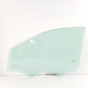 Mercedes Benz B-Class 246 (2011–2017) Front door glass - 2
